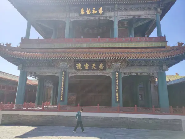 Changyin Pavilion, the three-tiered opera stage